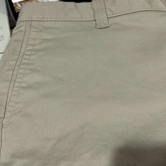 J. Crew Factory 9" Flex Chino Shorts in Stone khaki NWT size 34 - Picture 13 of 15